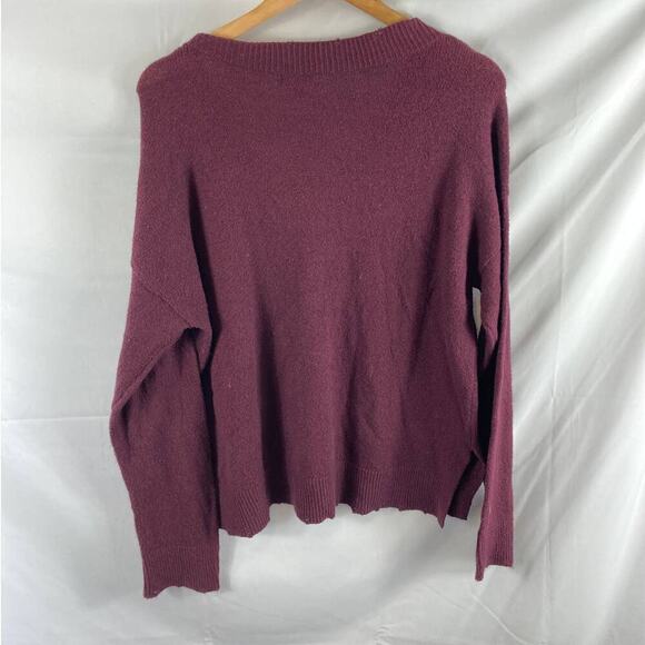 NWOT Melrose and Market Destroyed Detail V Neck Sweater XS - Picture 5 of 5